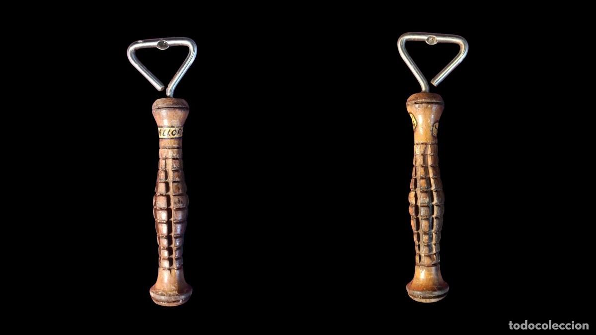 Flaschen&ouml;ffner und Korkenzieher: ABRIDOR BOTELLA SOUVENIR MALLORCA - MANGO MADERA TALLADA MAZORCA - ARTESAN&Iacute;A BALEAR - A&Ntilde;OS 60/80