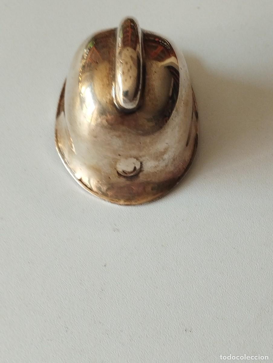 Abrebotellas y sacacorchos de colecci&oacute;n: ABRE BOTELLAS CASCO BOMBERO METAL A&Ntilde;OS 50