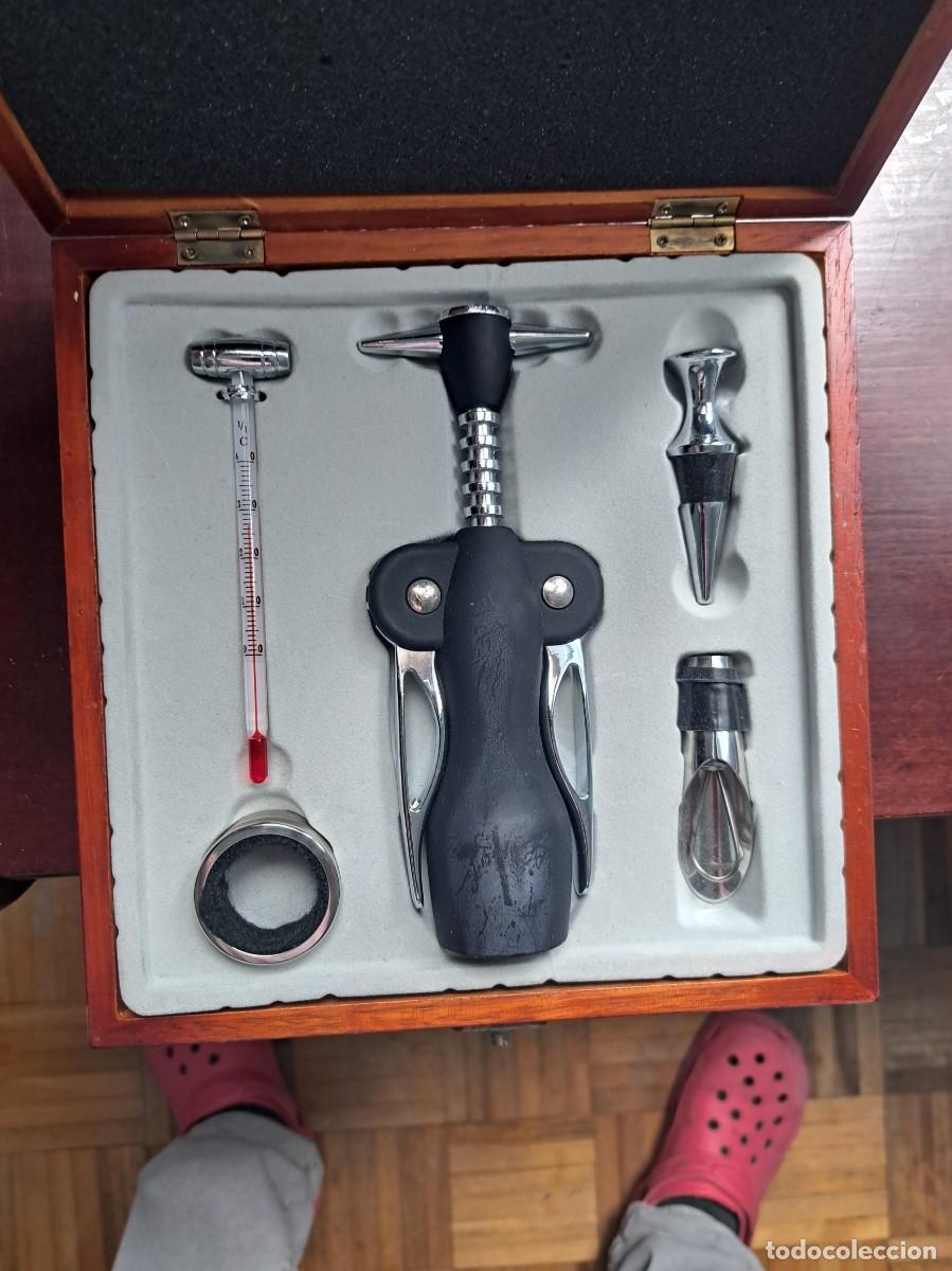 Abrebotellas y sacacorchos de colecci&oacute;n: SACACORCHOS EN CAJA MADERA