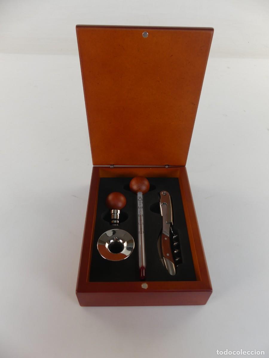 Abrebotellas y sacacorchos de colecci&oacute;n: SET ACCESORIOS PARA VINO SOMMELIER EN CAJA DE MADERA