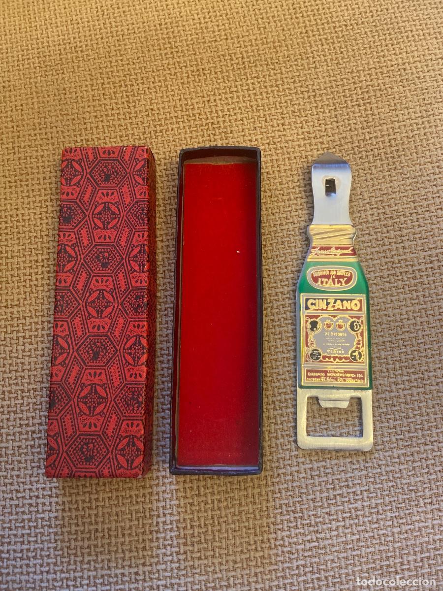Abrebotellas y sacacorchos de colecci&oacute;n: Abridor antiguo Cinzano - Foto 2