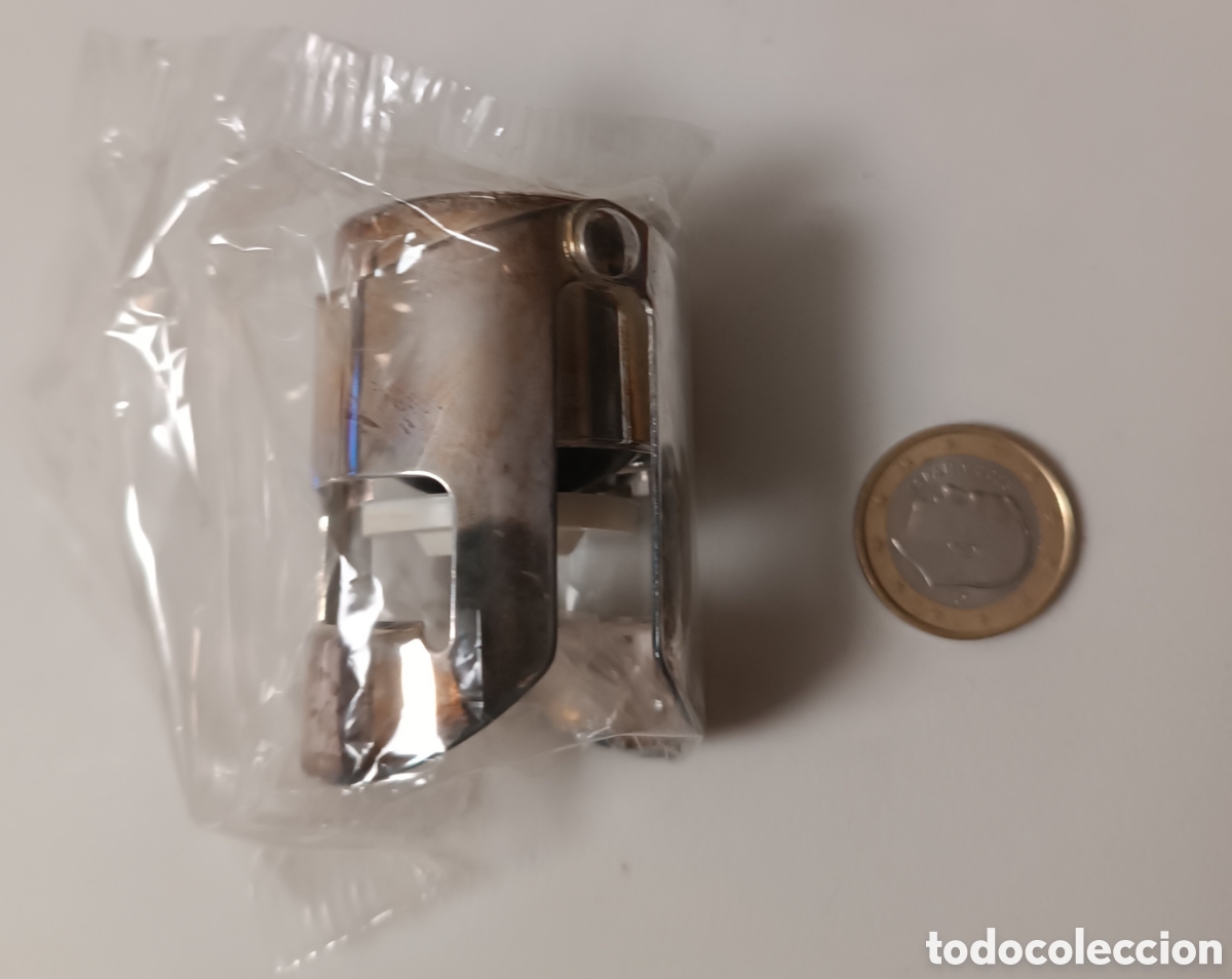 Abrebotellas y sacacorchos de colecci&oacute;n: TAP&Oacute;N PLATA para botella, a presi&oacute;n, precintado y caja original.