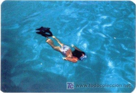 Kalender: CALENDARIO 2002. CHICA NADANDO. BUCEO. PUBLICIDAD COMERCIAL ESCUDO DE ORO. BARCELONA. MAR. PLAYA.