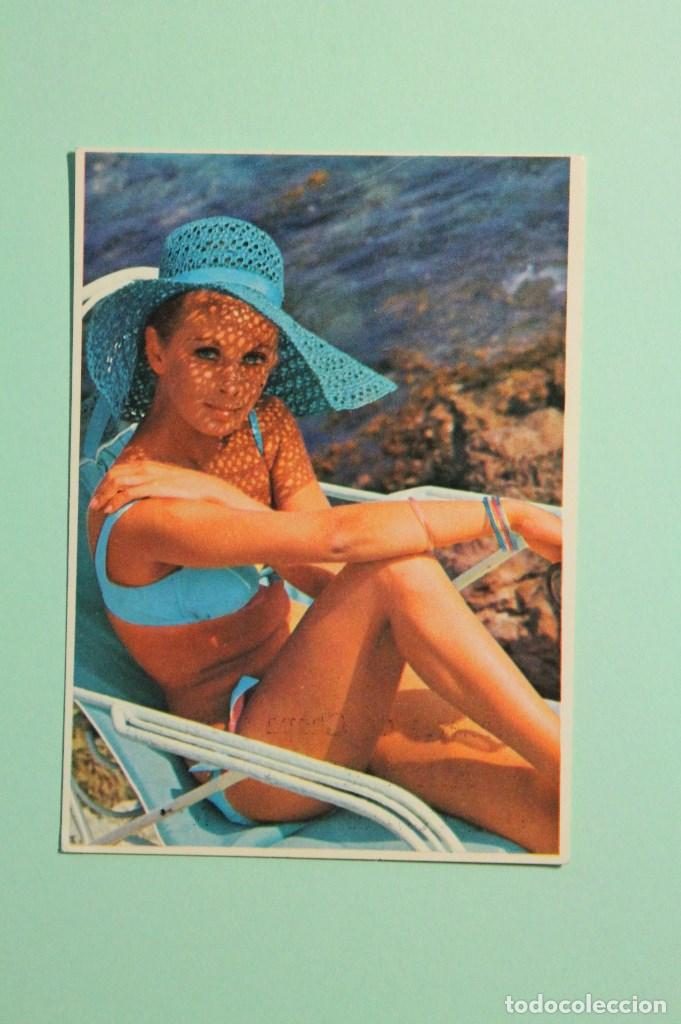 Calendars: CALENDARIO DE CHICA. NO FOURNIER. MUY BUEN ESTADO. VER FOTOS. &Aacute;&Ntilde;O 1972. SERIE B-4. PLAYA 6.