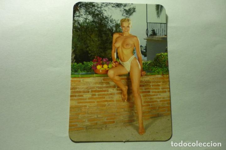 Kalender: calendario desnudo femenino 2005