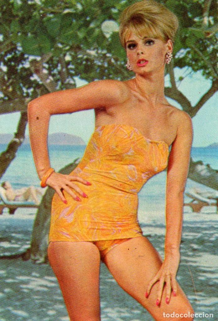 Calendars: Calendario de Chicas 1971 - SERIE - 4 PLAYA - N&ordm; 4 - DLB. 40.565