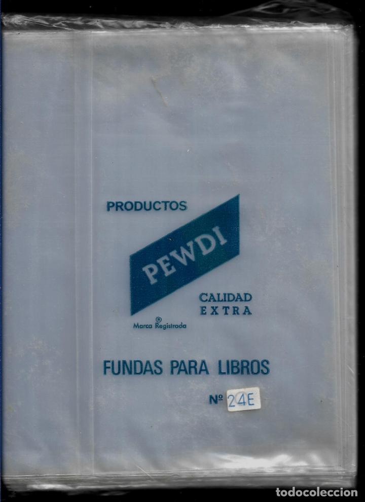 Autres: PAQUETE CON 25 FORROS DE PLASTICO TRANSPARENTE PARA LIBROS DE 24 CENTIMETROS DE ALTO-PEWDI -SIN USAR