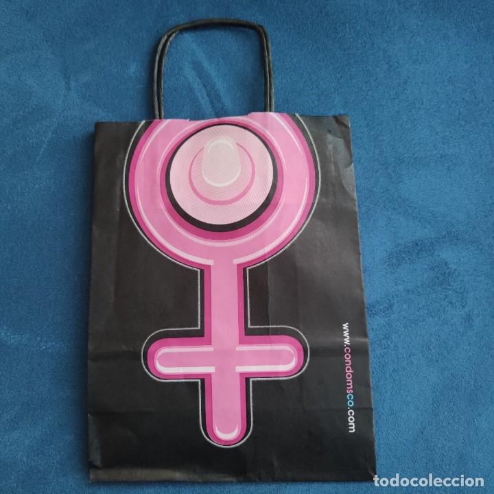 Autres: Bolsa de papel publicidad de tienda er&oacute;tica Condoms de Barcelona