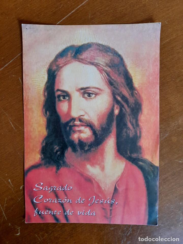 Others for Adults: Estampa grande del Sagrado Coraz&oacute;n de Jes&uacute;s fuente de vida