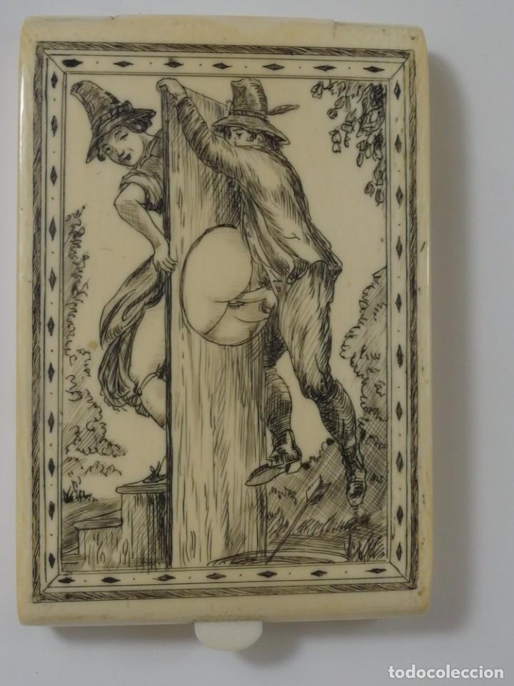 Otros: 4049 ANTIGUO Y RARO TARJETERO ER&Oacute;TICO TALLADO EN MARFIL, SIGLO XIX