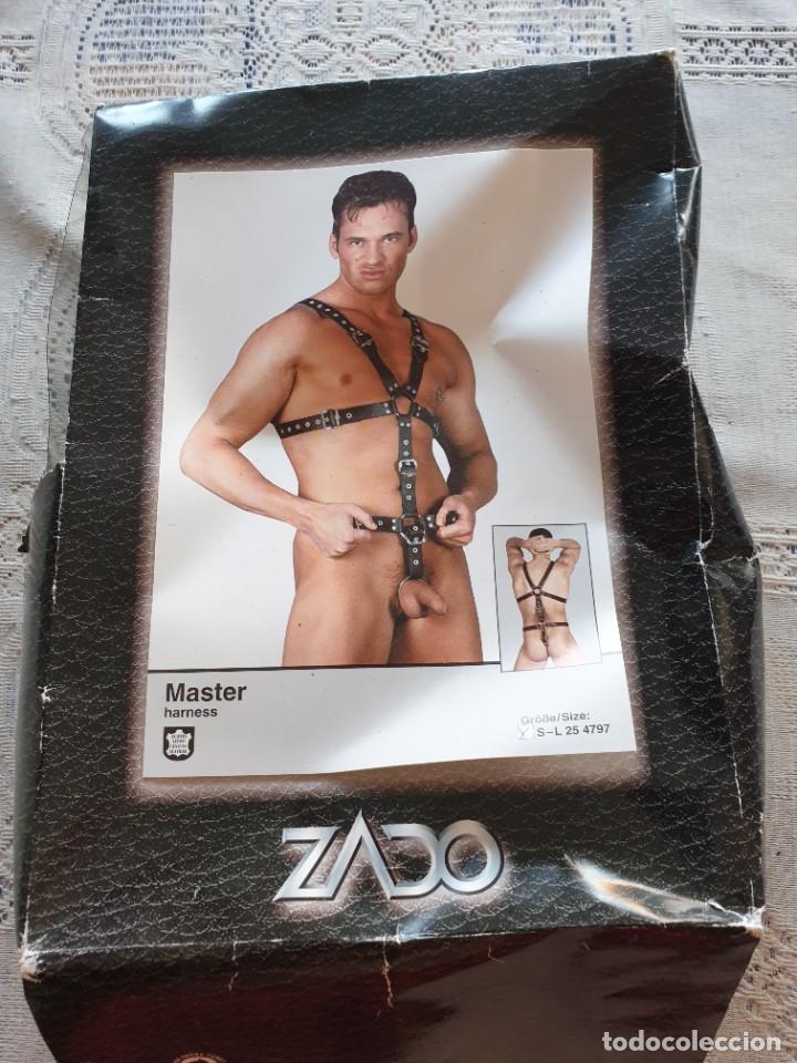 Otros: arnes de piel erotico