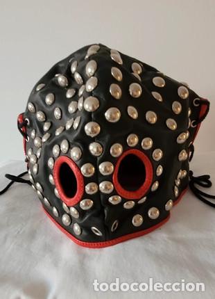 Others for Adults: M&aacute;scara de cuero con tachas