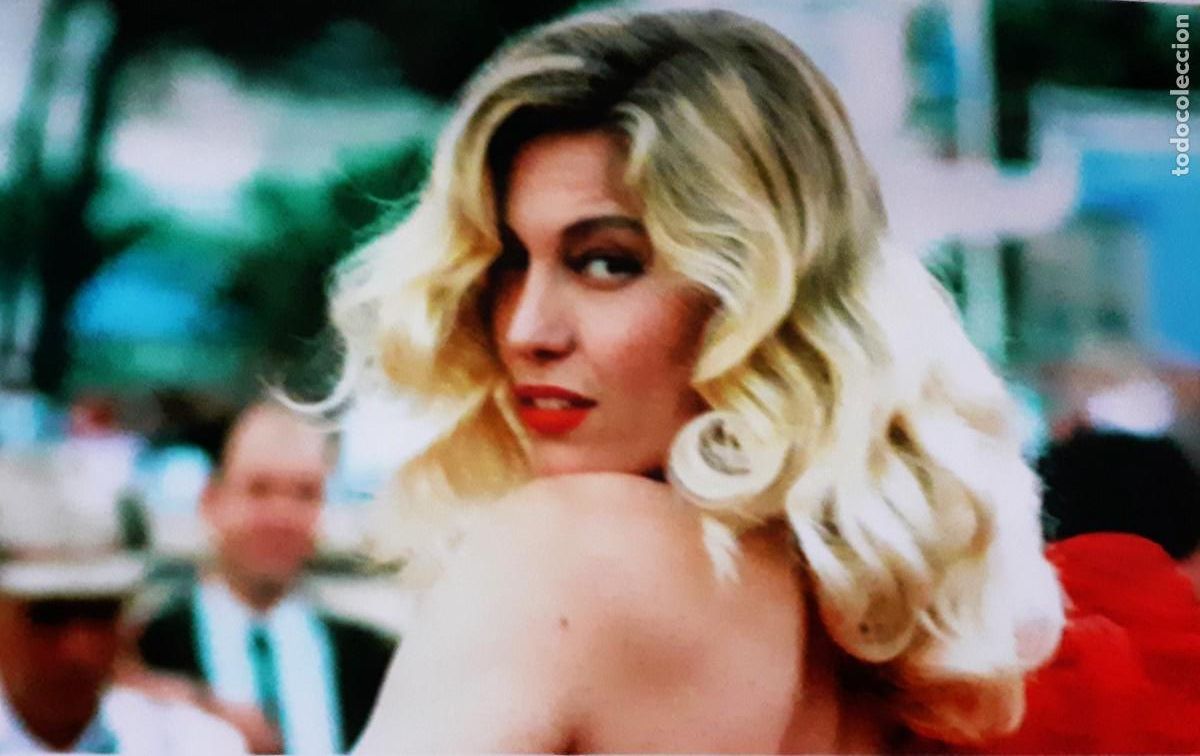 Autres: MOANA POZZI. LA BELLA EX-ACTRIZ DEL PORNO, DE ORIGEN ALEMANA. FOTOGRAFIA.