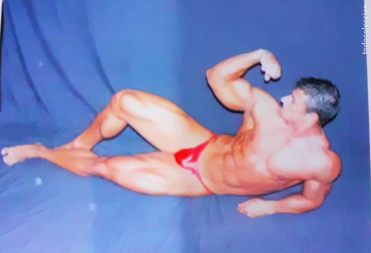 Autres: HOMBRE MUSCULADO DE GIMNSASIO. FOTOGRAFIA-ARTE.