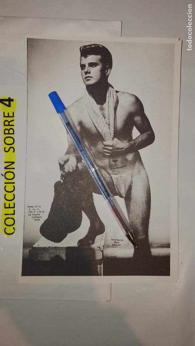 Autres: hoja tematica gay artistica fotografica o comic hombre erotico desnudos culturismo homo sexo EROTICA