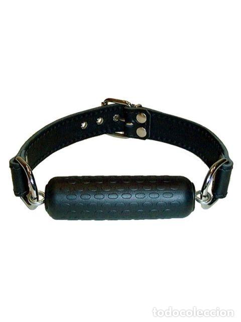 Others for Adults: Accesorio de Caracterizaci&oacute;n Bucal con Correa de Cuero Regulable