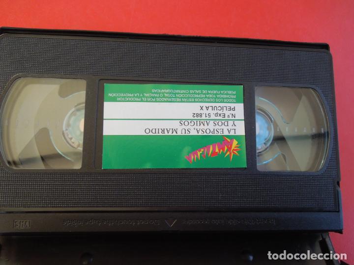 Filme: LA ESPOSA , SU MARIDO Y DOS AMIGOS - VIDEO AFICIONADOS - CINTA VHS PORNO SOLO PARA ADULTOS