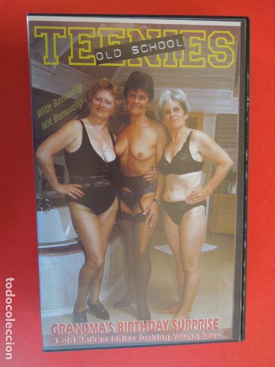 Filme: TEENIES - OLD SCHOOL - GRANDMAS'S SURPRISE - CINTA VHS PORNO SOLO PARA ADULTOS
