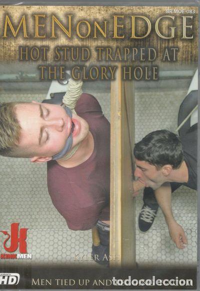 Filme: MEN ON EDGE: HOT STUD TRAPPED AT THE GLORY HOLE - DVD X GAY