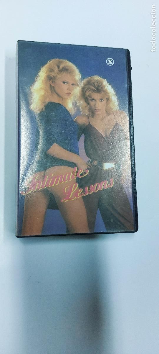 Filme: Cine para adultos xxx VHS Intimate Lessons