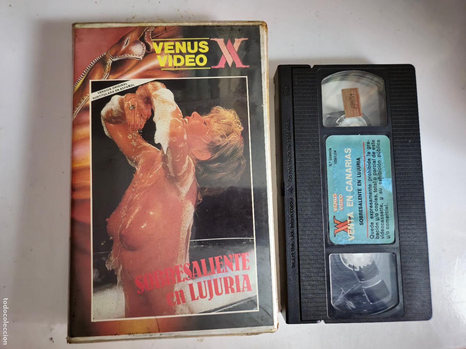 Peliculas: SOBRESALIENTE EN LUJURIA VHS (2A)