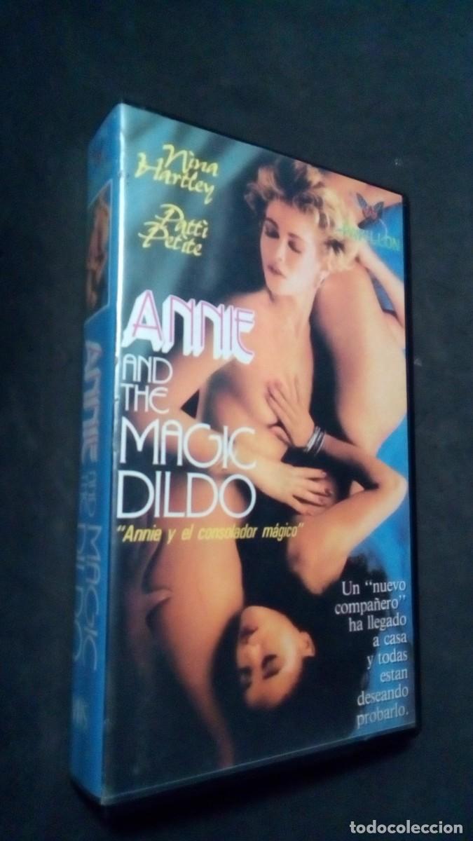 Peliculas: VHS X-ANNIE AND THE MAGIC DILDO-ANNIE Y EL CONSOLADOR M&Aacute;GICO-NINA HARTLEY-(S&Oacute;LO CAJA)