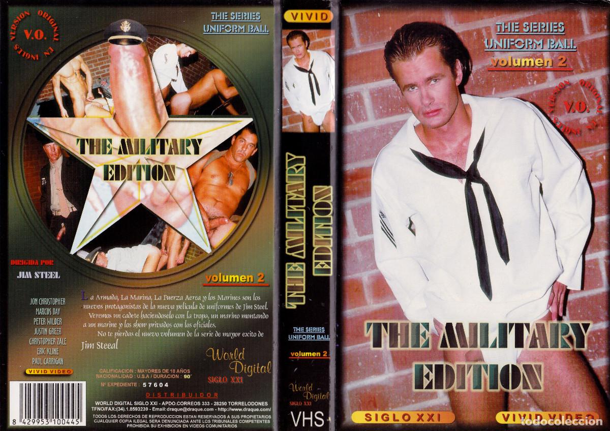 Peliculas: UNIFORM BALL MILITARY PAUL CARRIGAN PETER WILDER CHRISTOPHER ZALE MARCUS DAY JON CHRISTOPHER GAY VHS