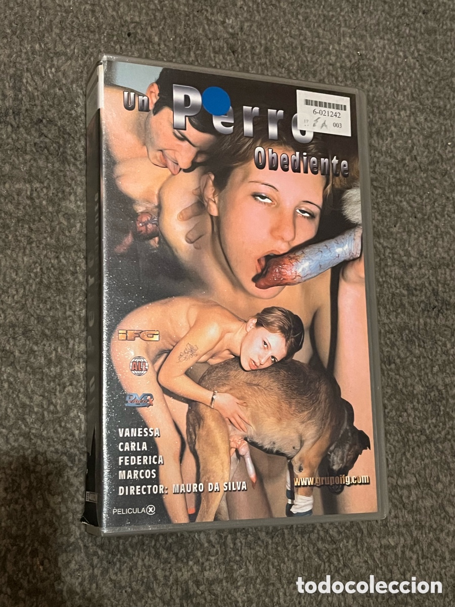 Peliculas: UN PERRO OBEDIENTE (VHS). Pel&iacute;cula porno italiana de zoofilia XXX para adultos. Mauro Da Silva. IFG