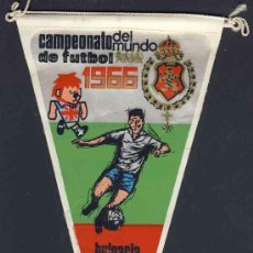 Banderines de colección: BANDERIN DEL CAMPEONATO DEL MUNDO DE FUTBOL DE 1966: BULGARIA. Lote 9750089