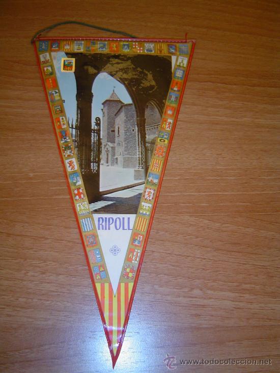 Bandierine di collezione: BANDERIN DE RIPOLL