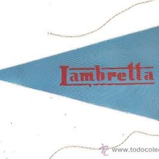 Banderines de colección: BANDERÍN DE TELA LAMBRETTA (LETRAS ROJAS). Lote 208146565