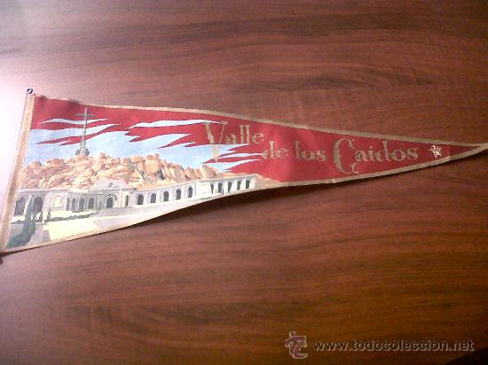 Fanions de collection: ANTIGUO BANDERIN VALLE DE LOS CAIDOS-EXCLUSIVAS PATRIMONIO NACIONAL-IRUPE MADRID MEDIDAS 18X48