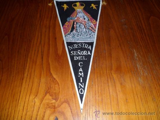 Sammlung von Wimpeln: BANDER&Iacute;N NUESTRA SE&Ntilde;ORA DEL CAMINO