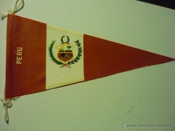 Fanions de collection: BANDERIN TELA PERU