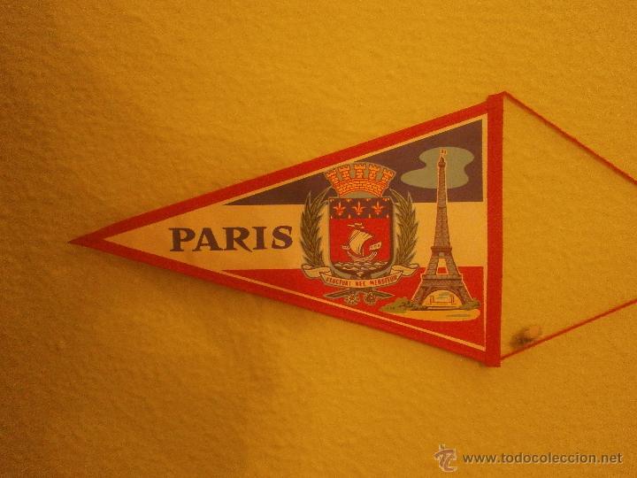 Sammlung von Wimpeln: BANDERIN PARIS REVERSO MOULIN ROUGE