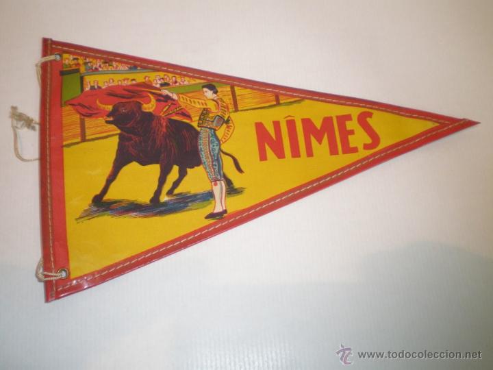Bandierine di collezione: BANDERIN DE TOROS NIMES