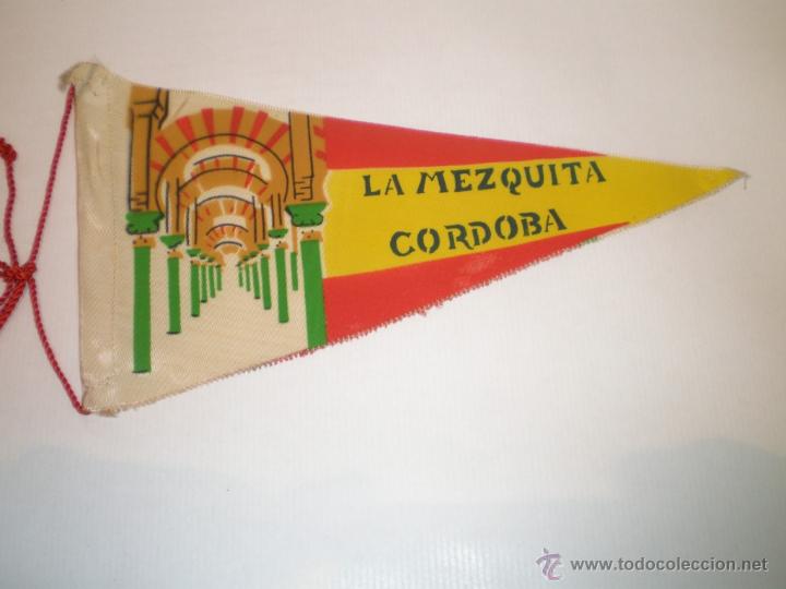 Bandierine di collezione: BANDERIN DE LA MEZQUITA DE CORDOBA A&Ntilde;OS 60