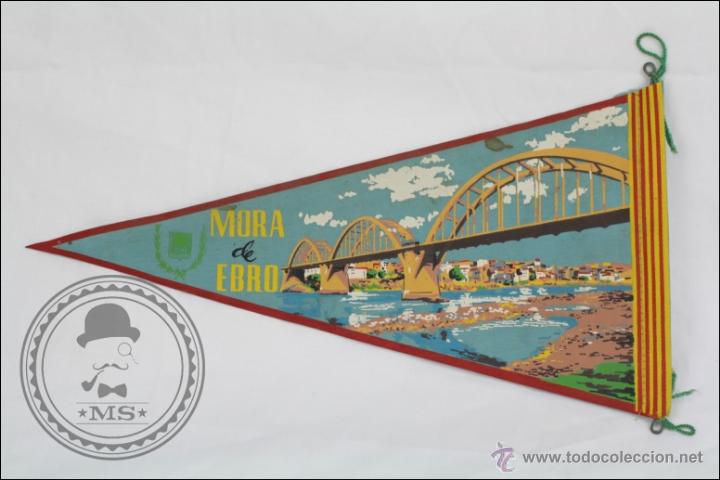 Galhardetes de cole&ccedil;&atilde;o: Antiguo Bander&iacute;n A&ntilde;os 60. Mona de Ebro - Realizado en Tela - Medidas 28 x 15 Cm