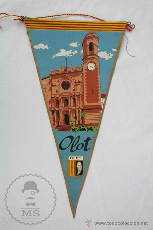 Bandierine di collezione: Bander&iacute;n de Tela, A&ntilde;os 60-70 - Olot - Medidas 28 x 15 Cm
