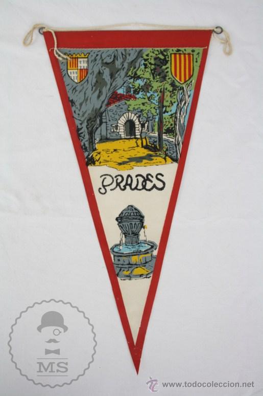 Galhardetes de cole&ccedil;&atilde;o: Bander&iacute;n de Tela, A&ntilde;os 60-70 - Prades - Fuente - Medidas 28 x 15 Cm