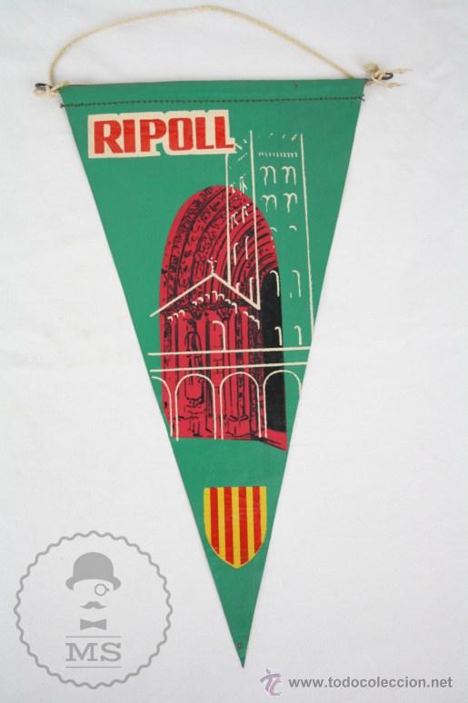 Galhardetes de cole&ccedil;&atilde;o: Bander&iacute;n de Tela, A&ntilde;os 60-70 - Ripoll - Medidas 25 x 14 Cm