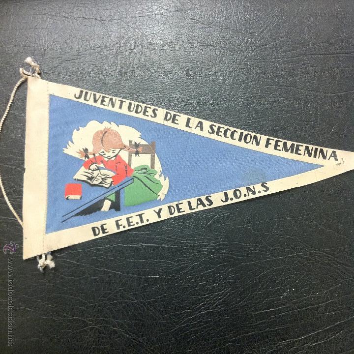 Fanions de collection: BANDER&Iacute;N JUVENTUDES DE LA SECCI&Oacute;N FEMENINA DE F.E.T. Y DE LAS J.O.N.S - 1959.