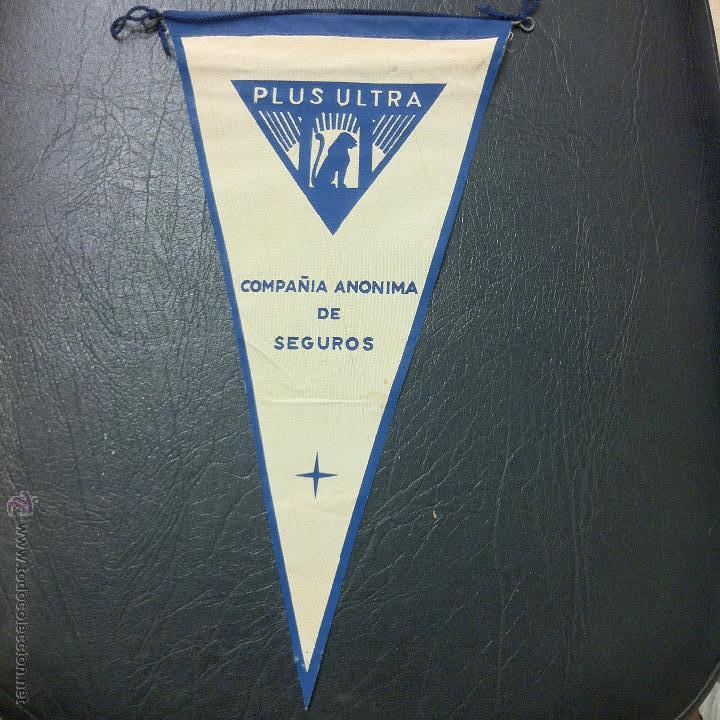 Sammlung von Wimpeln: BANDER&Iacute;N COMPA&Ntilde;&Iacute;A AN&Oacute;NIMA DE SEGUROS PLUS ULTRA - IRUP&Eacute;.