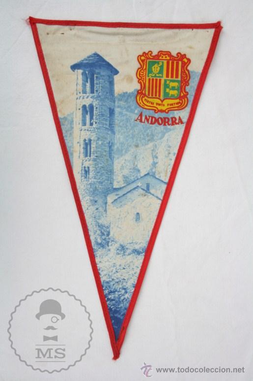 Sammlung von Wimpeln: Bander&iacute;n de Tela, A&ntilde;os 60-70 - Andorra - Virtus Unita Fortior - Medidas 26 x 15 Cm