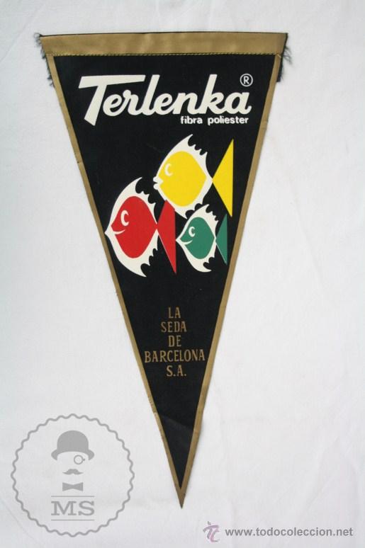 Sammlung von Wimpeln: Bander&iacute;n Publicitario de Tela, A&ntilde;os 60-70 - Terlenka. Fibra Poliester - Negro - Medidas 28 x 15,5 Cm