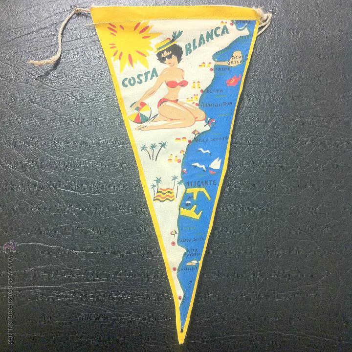 Sammlung von Wimpeln: BANDER&Iacute;N COSTA BLANCA.