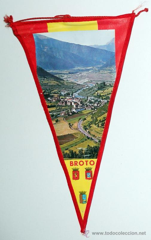 Sammlung von Wimpeln: BANDERIN ANTIGUO de PL&Aacute;STICO. VALLE DE BROTO. HUESCA. PIRINEOS. TURISMO VINTAGE.