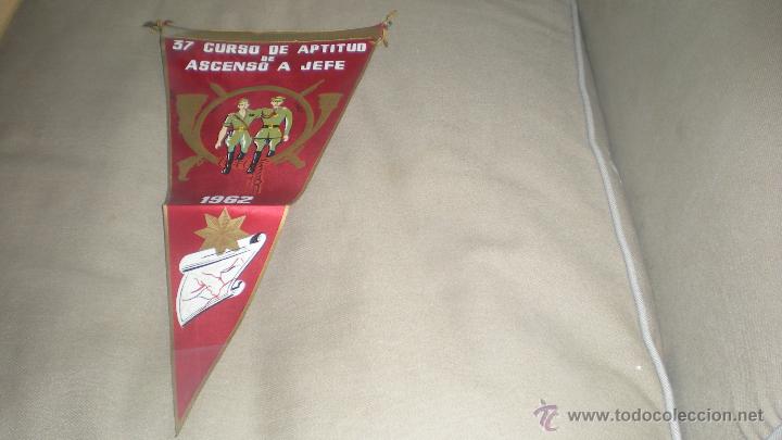 Sammlung von Wimpeln: BANDERIN MILITAR 37 CURSO DE APTITUD DE ASCENSO A JEFE A&Ntilde;O 1962