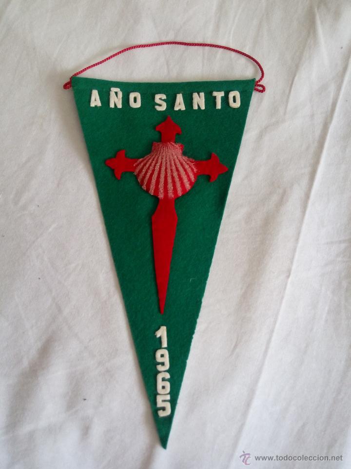 Fanions de collection: BANDERIN DE FIELTRO A&Ntilde;O SANTO COMPOSTELANO 1965
