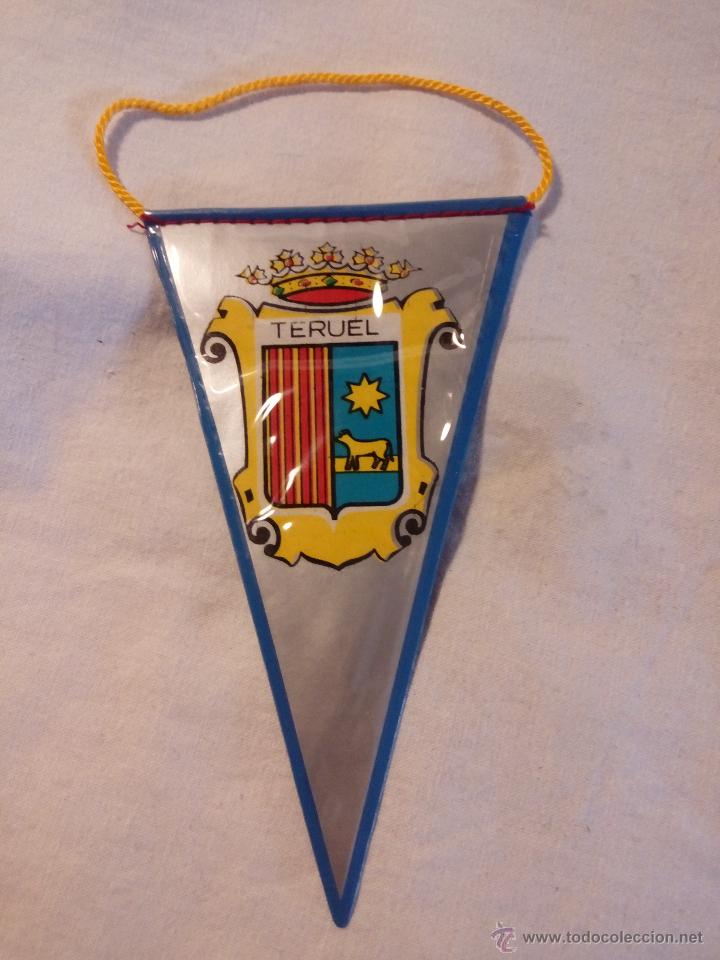 Collection pennants: BANDER&Iacute;N MINI PLASTIFICADO ESCUDO MUNICIPAL DE TERUEL
